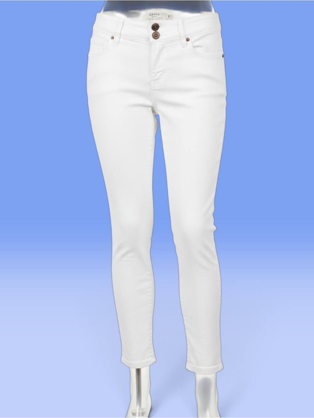 Torrid Women's Jegging Straight Leg Jeans in White- SZ 14R